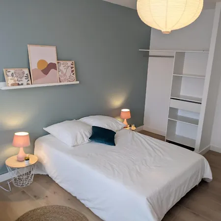 Cosy Iris- T4 - Avec Balcon & Parking Gratuit Apartment *