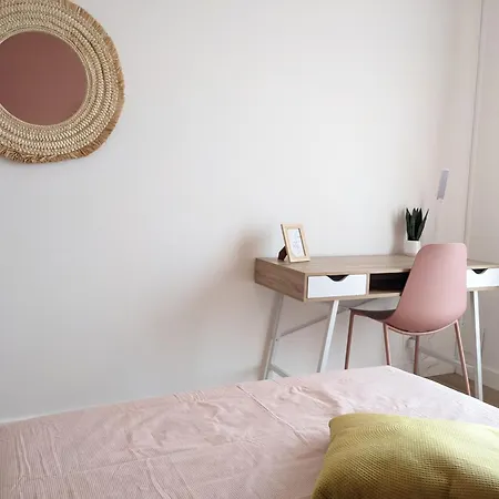 Cosy Iris- T4 - Avec Balcon & Parking Gratuit * Pau