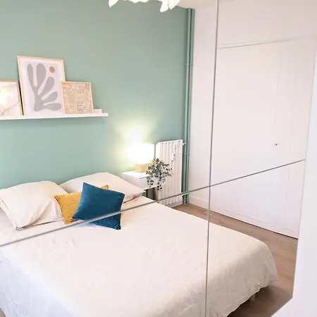 Apartment Cosy Iris- T4 - Avec Balcon & Parking Gratuit