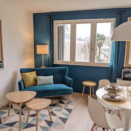 Cosy Iris- T4 - Avec Balcon & Parking Gratuit Apartment