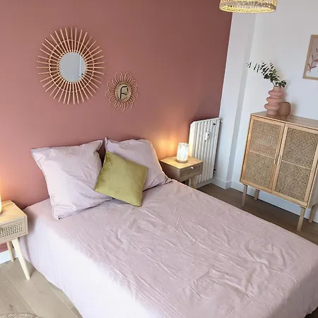 Cosy Iris- T4 - Avec Balcon & Parking Gratuit * Pau
